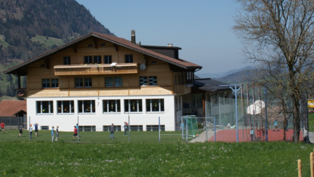 Schule Scharnachtal